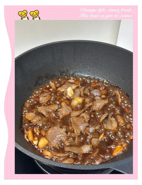 猪舌头焯水几分钟_猪舌焯水刮苔卤煮脆香做法