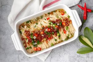 蒜蓉蚝油金针菇的做法_蒜蓉蚝油蒸金针菇，鲜美营养，家人都爱吃！