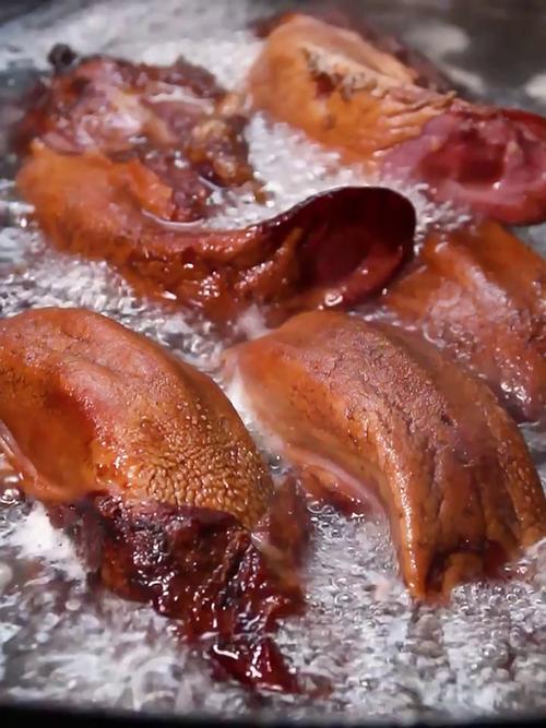 猪舌头冷水下锅吗_猪舌头冷水下锅更嫩香，爆炒凉拌卤制样样行