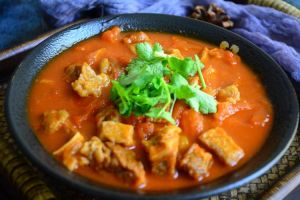 牛肉柿子的做法与步骤_酸甜软烂好滋味