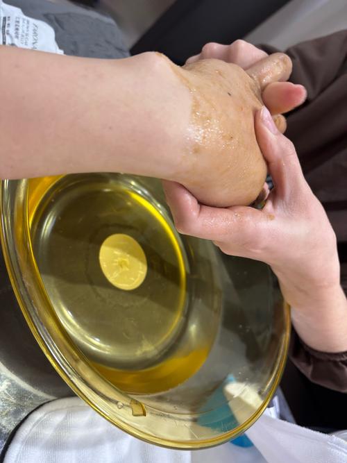 手被番薯汁弄脏怎么去除_番薯汁沾手变黑？这几招轻松洗掉！