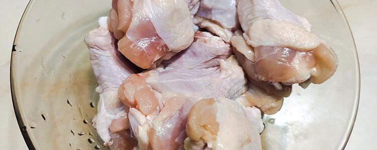 鸡翅根是哪个部位示意图_鲜嫩小鸡腿，快炒炸烤皆宜