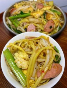 炒粉利的做法_大米传统美食粉利，简单美味易保存