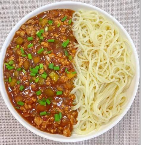 茄丁打卤面的做法_茄丁打卤面，家常美味，做法简单！