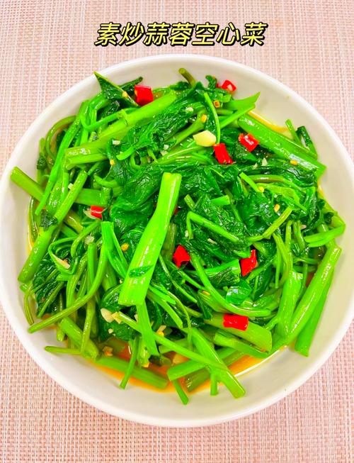 清炒空心菜的做法_清炒空心菜，脆嫩翠绿小窍门！