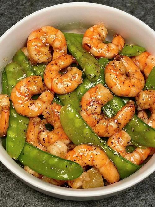 虾仁和什么一起吃最好_虾仁配白菜油菜豆苗，清淡营养，好吃易消化！