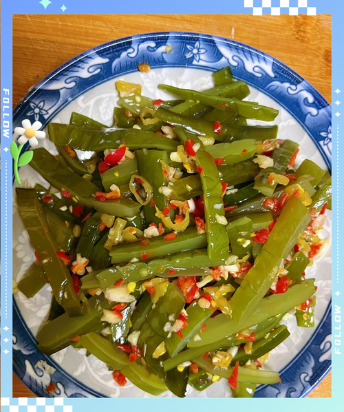 凉拌海白菜的做法_凉拌海白菜，焯水爽脆去腥，香辣入味好吃！