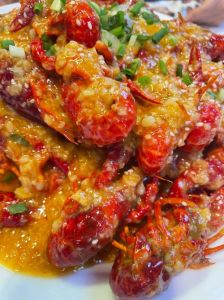 盱眙蒜泥龙虾的做法_盱眙蒜泥龙虾，鲜美做法，聚会必吃！