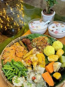 海南地方特色美食_粉鸡凉茶，风味独特！