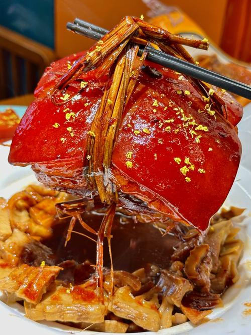 东坡肉为什么要绑起来_杭州东坡肉为啥绑草绳？席草或棉线防变形增清香