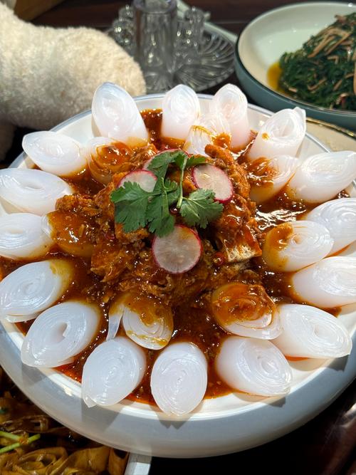 甘肃十大经典名菜_手抓羊肉陇西腊肉兰州黄河鱼，地道风味！