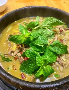 牛瘪火锅起源于_贵州特色牛瘪火锅，先苦后香，招待客人的佳肴！