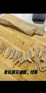 猪皮怎么快速煮烂_冷水下锅加碱，高压锅十几分钟
