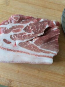 猪梅花肉好吗_营养好，炒炖皆宜