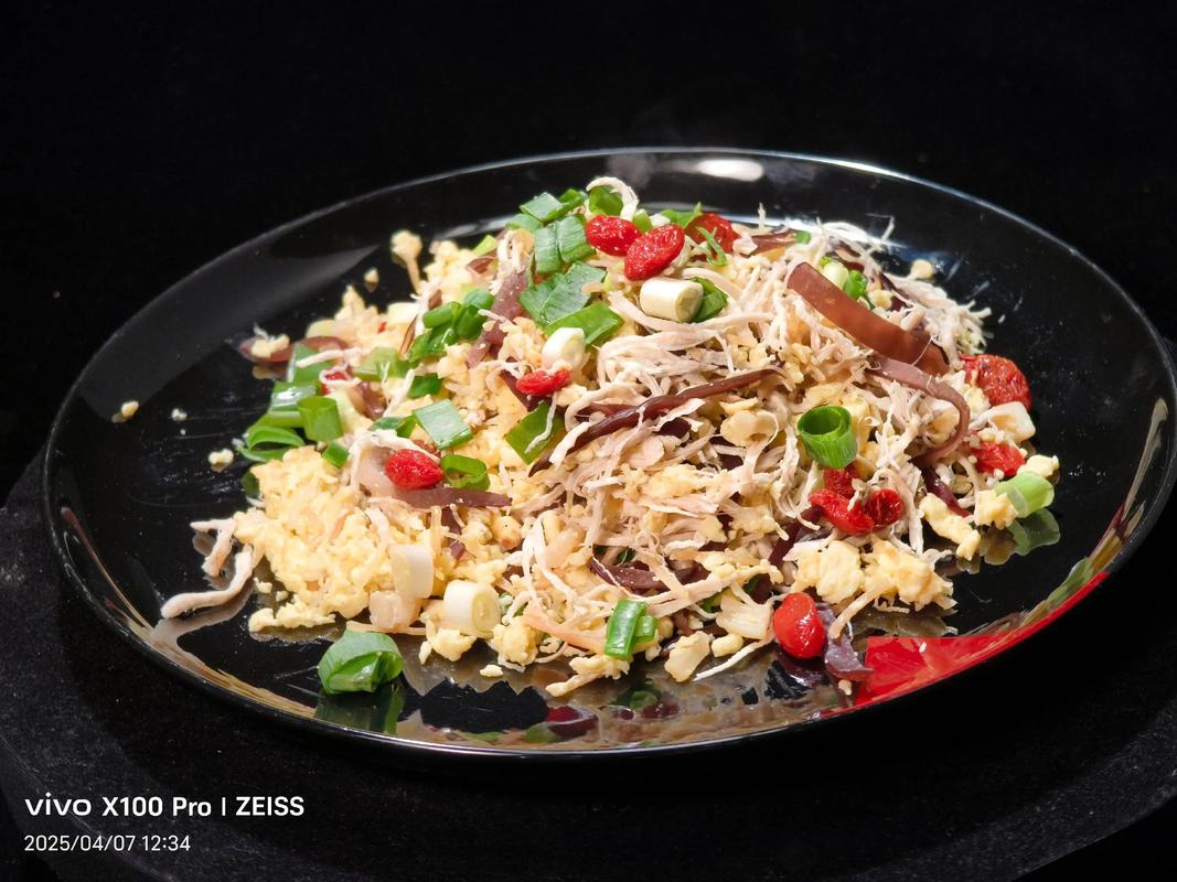 干的贝类肉怎么吃_温水泡发干贝，鲜美营养，蒸炖炒皆宜！