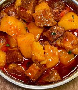 怎样炖牛肉不柴_选对部位，掌握火候与调味