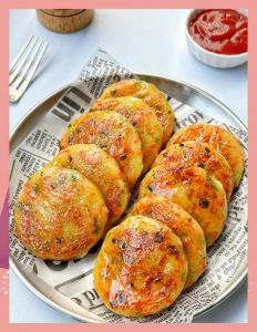 土豆饼的家常做法_脆香薯饼焖饭年糕饼鸡蛋泡饼做法