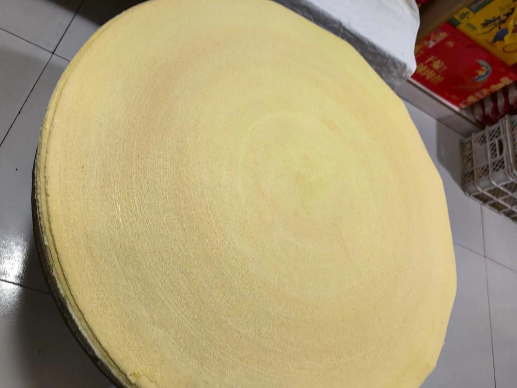 小米面煎饼的做法_烫面小米饼，耐心发酵，小火慢煎香软可改良