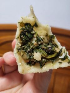 婆婆丁包子的做法_婆婆丁去苦做馅包包子，松软可口