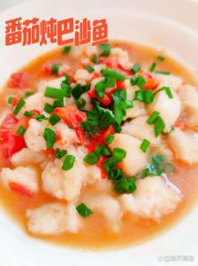 炖巴沙鱼的家常做法_巴沙鱼酱炖做法简单，鲜嫩可口，营养丰富