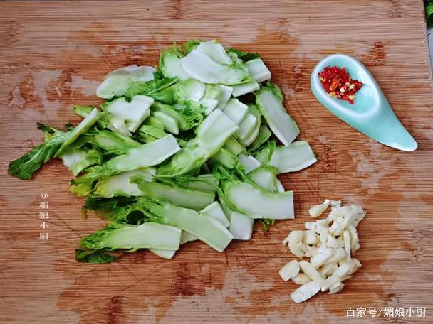 儿菜怎么去皮图解_快炒爽脆,胜败火好菜! 儿菜怎么去皮图解_快炒爽脆,胜败火好菜!