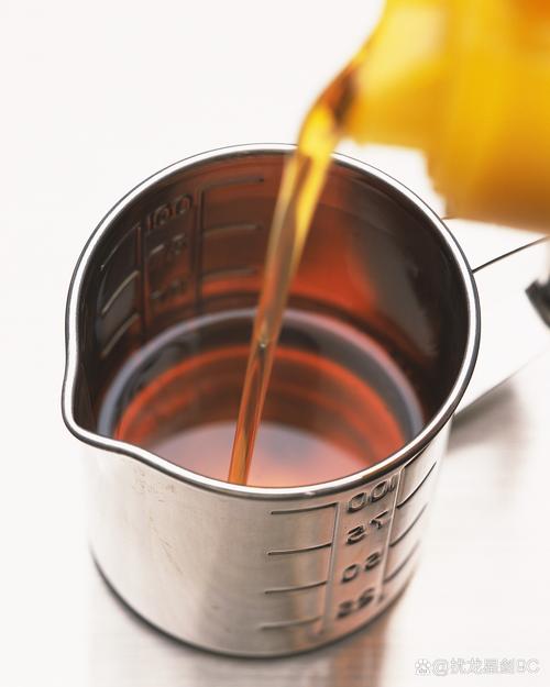 醋挥发后还有酸味吗_醋敞口放会变淡，酸味会散去