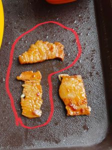 吃了没煮熟的肉怎么办_没煮熟肉引起不适？24小时没症状一般问题不大！