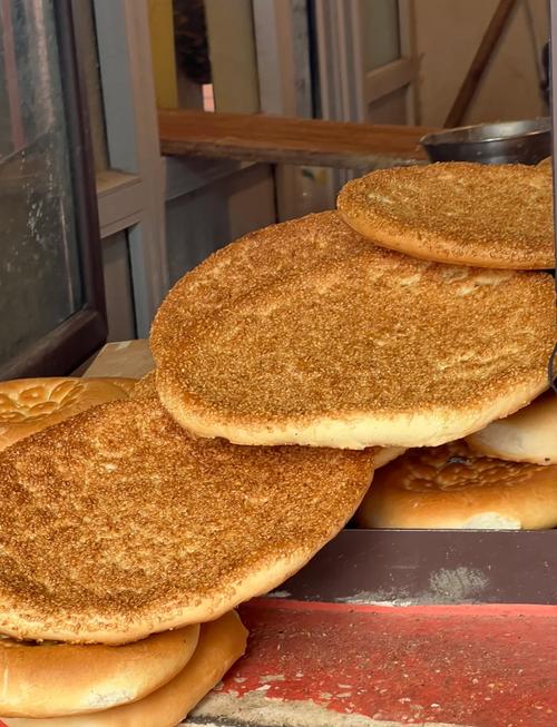 新疆烤馕咸味有糖吗_新疆咸馕香咸无糖,奶茶配甜,种类多超300种 新疆烤馕咸味有糖吗_新疆咸馕香咸无糖,奶茶配甜,种类多超300种