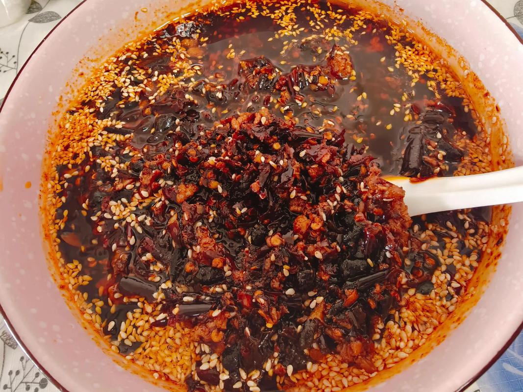 熬辣椒酱太辣用什么减轻辣味_吃辣难受?试试这些解辣妙招! 熬辣椒酱太辣用什么减轻辣味_吃辣难受?试试这些解辣妙招!