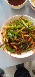 蒜苔炒肉能冷冻吗_蒜苔炒肉冷冻技巧，美味不变！