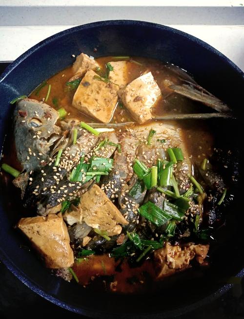 侉炖鱼的家常做法_家常美味，简单易学！