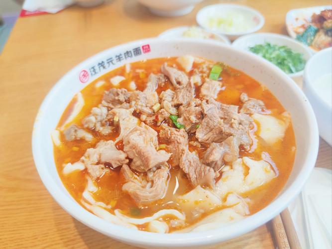 回民羊肉面片汤的做法图解_回民羊肉面片汤，肥瘦相间骨汤鲜香