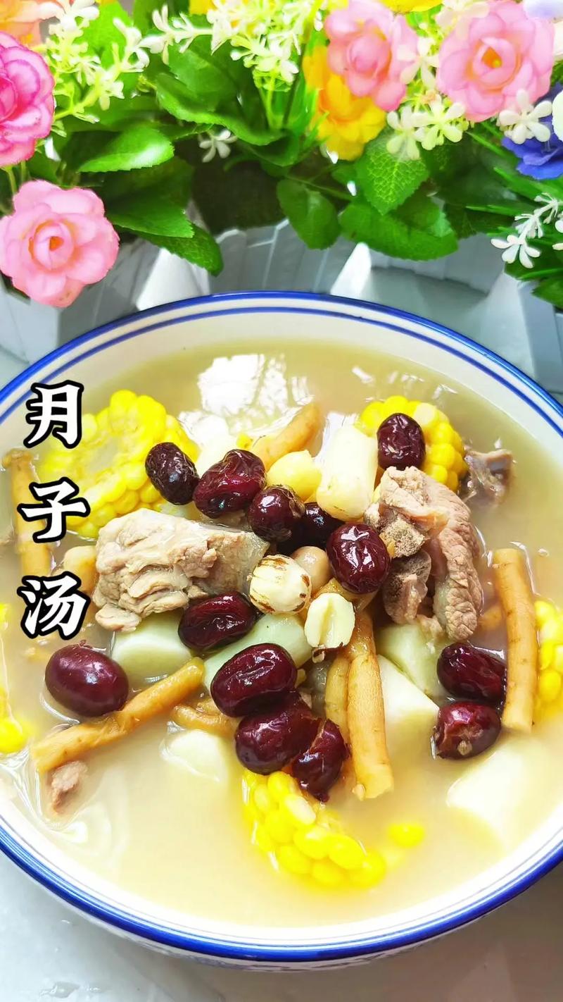 煮骨头汤的正确做法_选对骨头冷水焯，慢火熬汤才鲜美