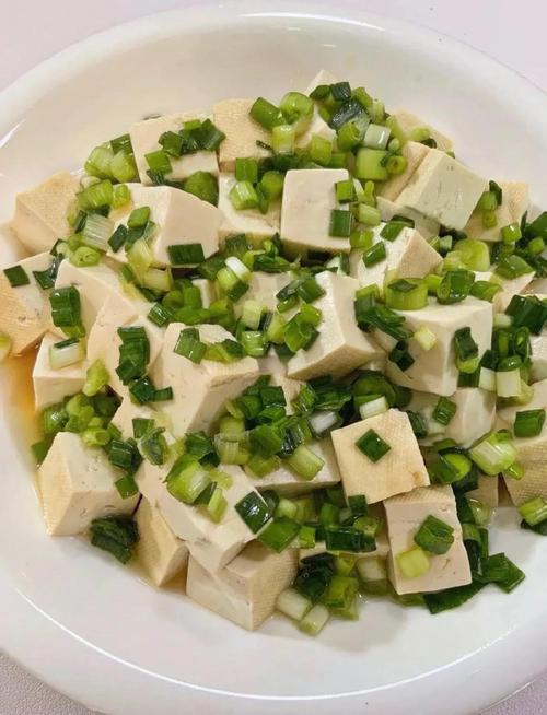 小葱拌豆腐的做法_家常美味做法分享