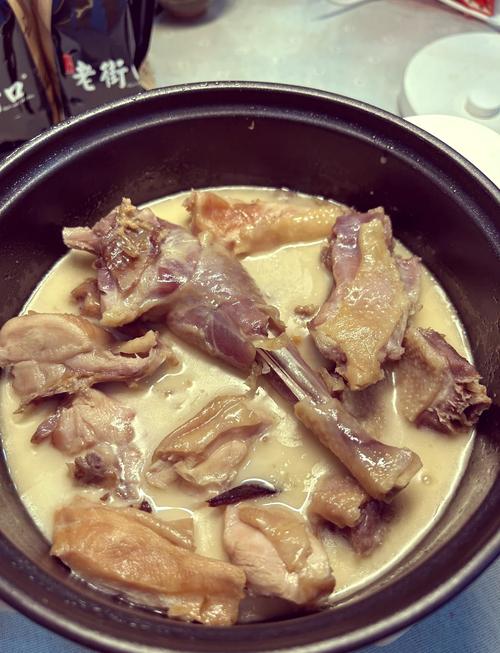 自晒腊鸡的做法_自制腊鸡，土鸡香料腌，风干半月香