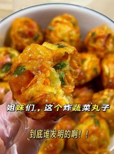 如何炸肉丸子的详细步骤_手工肉丸肥瘦37，外酥里嫩做法