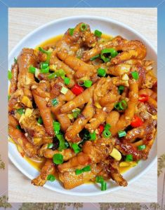 姜辣鸡爪的正宗做法_带泥老姜入味，湘味软糯香辣