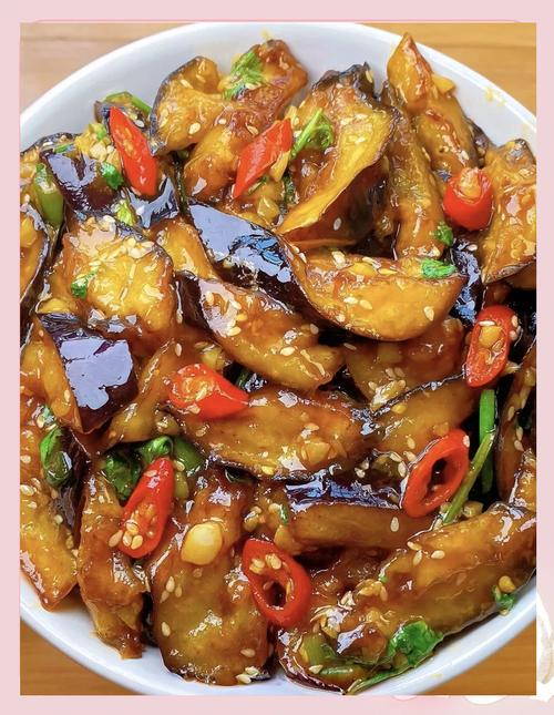 简易红烧茄子做法六个步骤_家常红烧茄子，酥脆美味做法分享