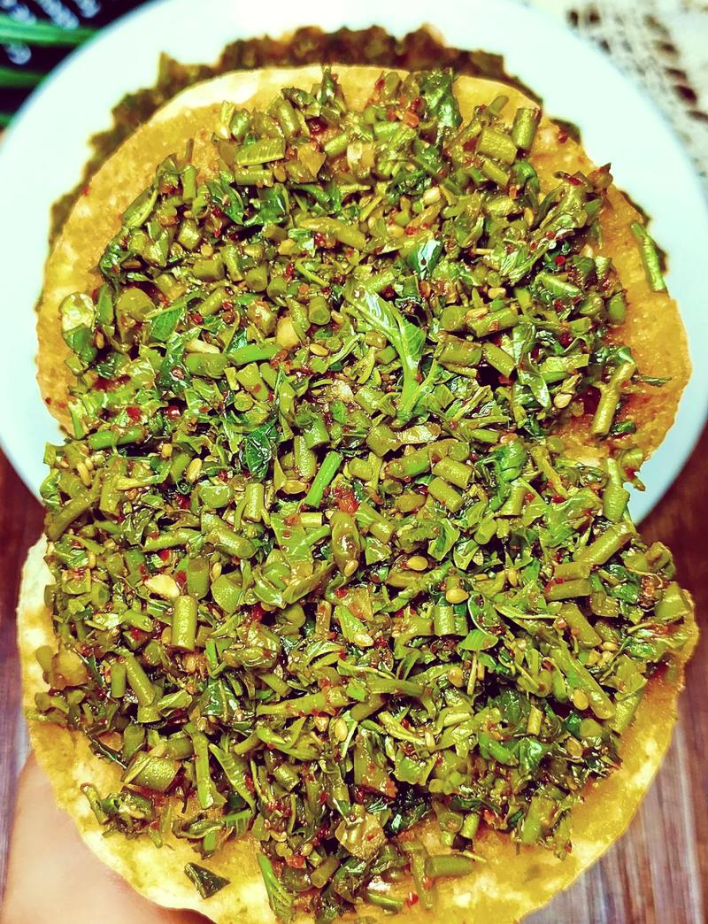 香椿酱家常做法_香椿处理与调制方法