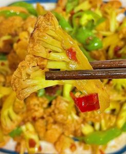 干炒花菜的正确方法_干煸花菜，脆爽鲜香！