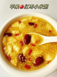 红枣小米粥的做法_金黄小米红枣粥，健脾养胃早餐好选择