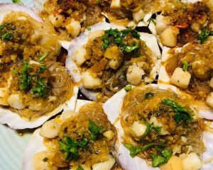 粉丝扇贝制作全过程_蒜蓉粉丝蒸扇贝，家常美味简单做！