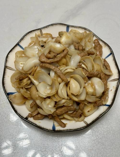 清炒百合的做法_清炒百合润肺安神,秋季养生佳品 清炒百合的做法_清炒百合润肺安神,秋季养生佳品