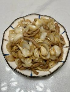 清炒百合的做法_清炒百合润肺安神，秋季养生佳品