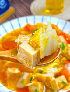 番茄豆腐的家常做法_番茄豆腐的灵魂料汁秘诀！