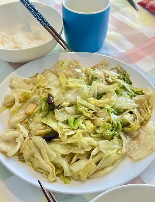 素炒大白菜最简单的做法_豆皮炒白菜,简单香脆,冬日美味 素炒大白菜最简单的做法_豆皮炒白菜,简单香脆,冬日美味