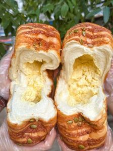 手撕老面包做法_手撕面包外酥里软，在家自制方法分享！