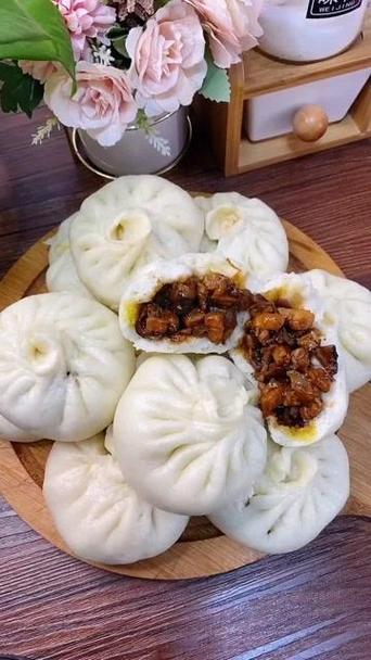 香菇肉酱包的家常做法_暄软多汁的家常做法