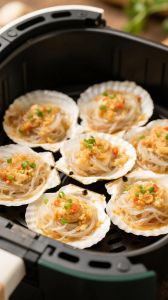 粉丝扇贝的家常做法_温开水泡粉丝，蒜蓉扇贝蒸着吃，鲜香滑嫩！