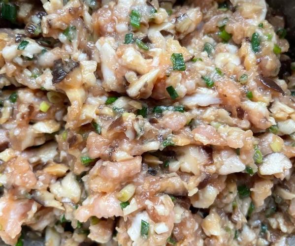 猪肉香菇包子馅做法_猪肉香菇包子,肥瘦相间,鲜香暄软,家常美味! 猪肉香菇包子馅做法_猪肉香菇包子,肥瘦相间,鲜香暄软,家常美味!